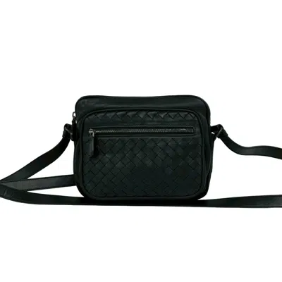 Pre-owned Bottega Veneta Black Leather Pochette Shoulder Bag ()