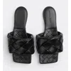 Bottega Veneta The Lido Leather Flat Sandals In Black