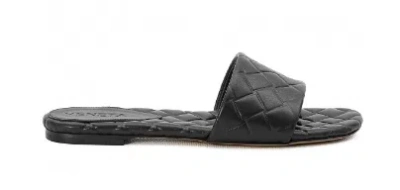 BOTTEGA VENETA BOTTEGA VENETA BLACK LEATHER SHOES SANDALS