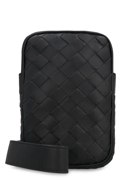 Bottega Veneta Black Calfskin Crossbody Handbag With Intrecciato Pattern For Men