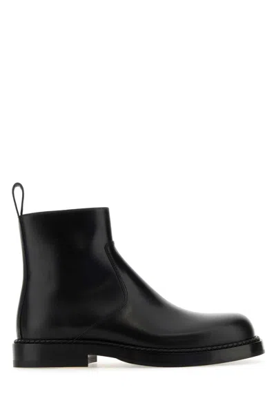 BOTTEGA VENETA BOTTEGA VENETA BLACK LEATHER STRUT ANKLE BOOTS