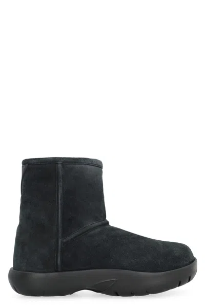 Bottega Veneta Black Suede Ankle Boots For Women With Back Logo Patch And Shearling Lining