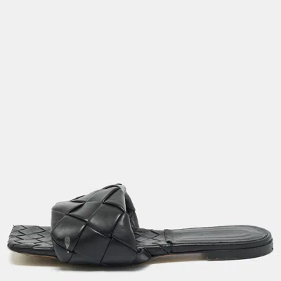 Pre-owned Bottega Veneta Black Woven Leather Flat Slides Size 42