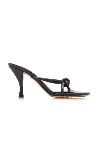 Bottega Veneta Blink Leather Sandals In Black