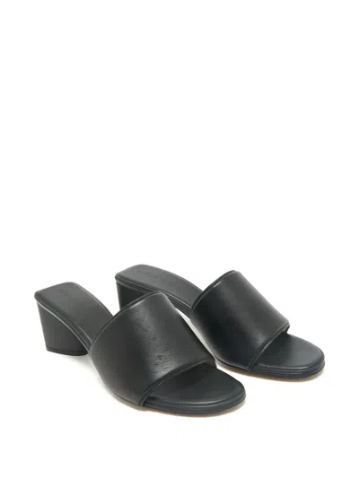 Pre-owned Bottega Veneta Block-heel Leather Sandals In Black