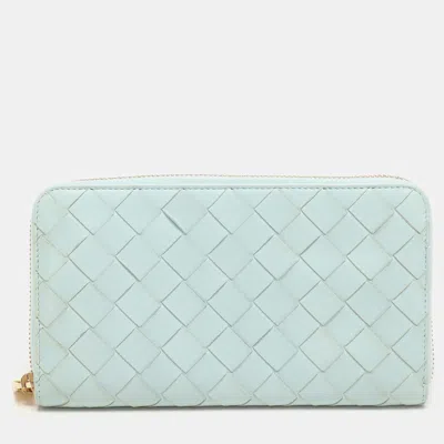 Pre-owned Bottega Veneta Blue Intrecciato Leather Zip Around Wallet