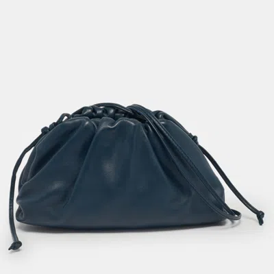 Pre-owned Bottega Veneta Blue Leather Mini The Pouch Bag