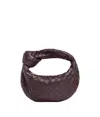 Bottega Veneta Bolso Jodie Mini Intrecciato Burdeos