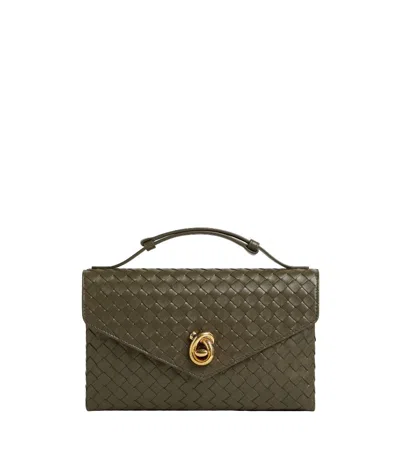 Bottega Veneta Bolso Knot Lock M Intrecciato Oliva In Green