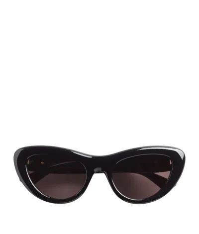 Bottega Veneta Bombe Cat Eye Sunglasses In Black