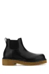 Bottega Veneta Sophisticated Leather Ankle Boots For Men In Black