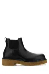 Bottega Veneta Sophisticated Leather Ankle Boots For Men In Black