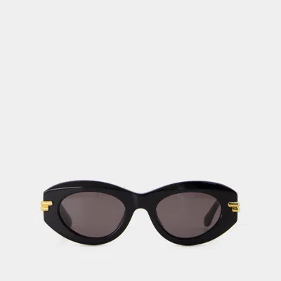 Bottega Veneta Mitre Oval-framed Sunglasses In Black