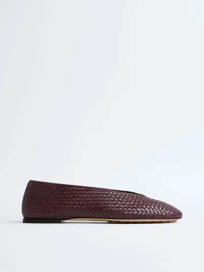 Bottega Veneta Women Rosa Flat Leather Ballerinas With Intrecciato Motif In Brown