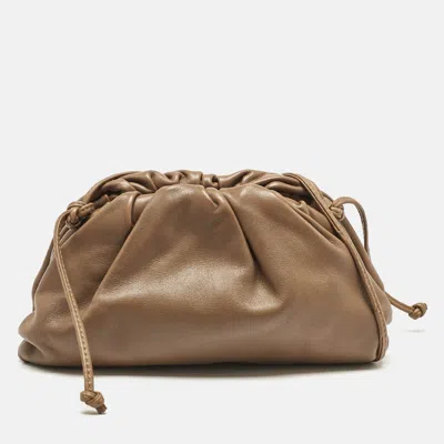 Pre-owned Bottega Veneta Brown Leather Mini The Pouch Bag