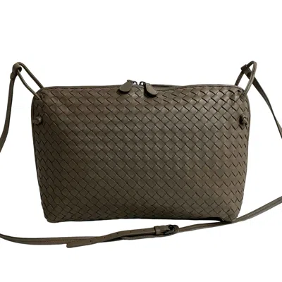 Pre-owned Bottega Veneta Brown Leather Pochette Shoulder Bag ()