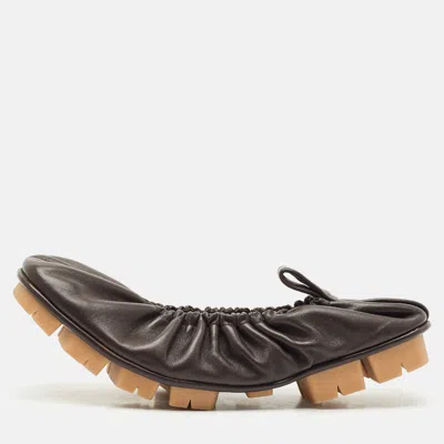 Pre-owned Bottega Veneta Brown Leather Scrunch Ballet Flats Size 38