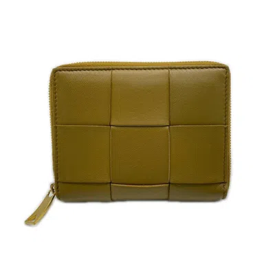 Pre-owned Bottega Veneta Brown Leather Wallet (bi-fold) ()