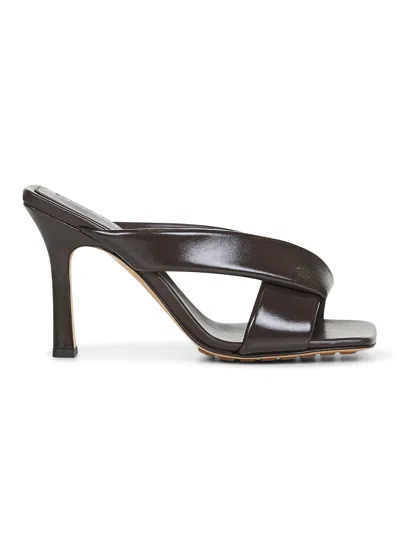 BOTTEGA VENETA BROWN SHINY CALF LEATHER RIVA MULES