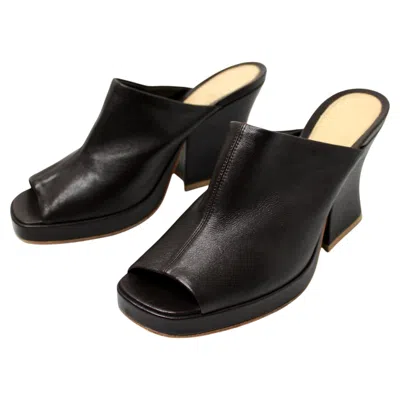 Pre-owned Bottega Veneta Brown Soft Leather Stack Mules