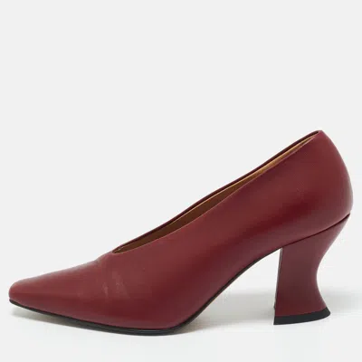 Pre-owned Bottega Veneta Burgundy Leather Pointed Toe Pumps Size 35.5