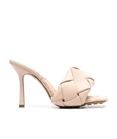 Bottega Veneta Bv Lido 95mm Intrecciato Sandals In Nude