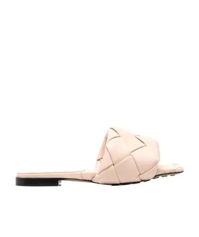 BOTTEGA VENETA LIDO FLAT SANDAL
