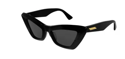 Pre-owned Bottega Veneta Bv1101s 001 Black/grey Cat Eye Women's Sunglasses In Gray