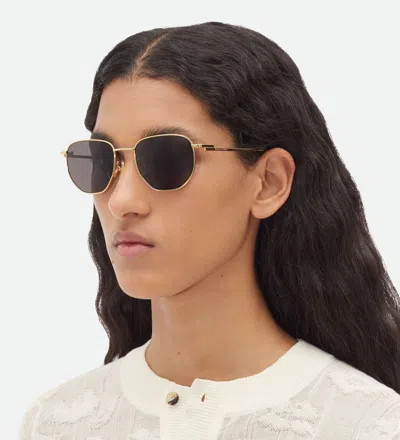Pre-owned Bottega Veneta Bv1301s 001 Gold Grey Split Panthos Unisex Sunglasses In Gray
