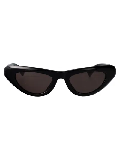 Bottega Veneta Bv1450s Cat-eye Acetate Sunglasses In Black