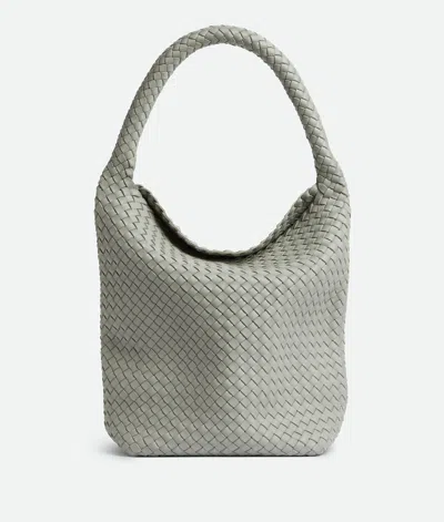Bottega Veneta Mittelgrosse Cabat Bucket In Grau