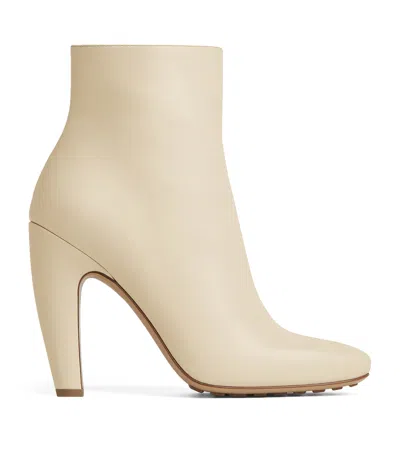 Bottega Veneta Calfskin Canalazzo Ankle Boots 100 In Nude