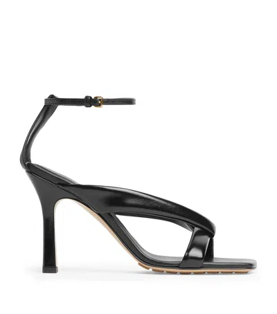 Bottega Veneta Riva Padded Glossed-leather Sandals In Black