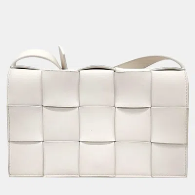 Pre-owned Bottega Veneta Cassette Bag In White