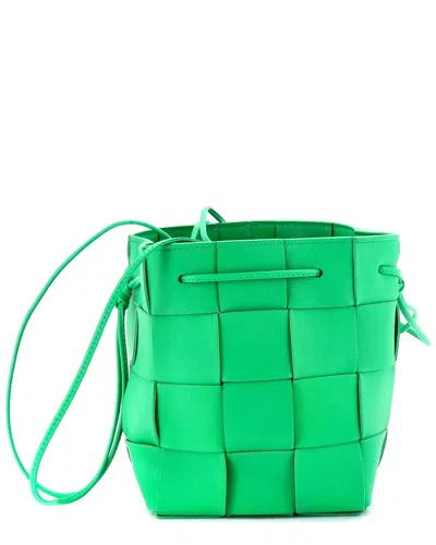Bottega Veneta Cassette Bucket Bag Maxi Intrecciato Leather Small (authentic Pre-loved) In Green