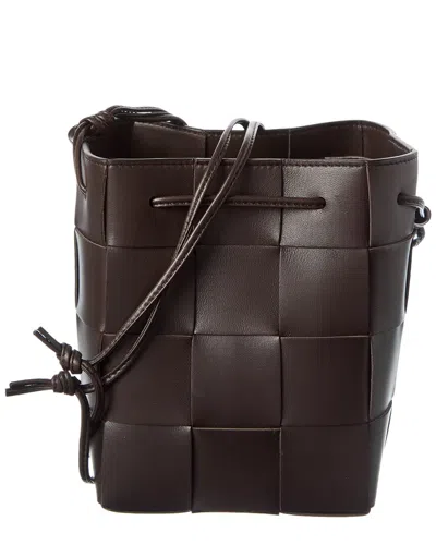 Bottega Veneta Cassette Intrecciato Leather Bucket Bag In Burgundy