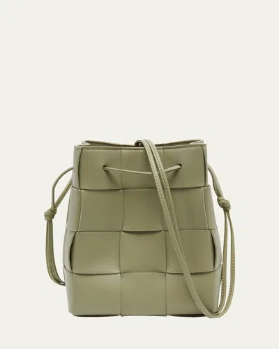 Bottega Veneta Cassette Intrecciato Leather Bucket Bag In Travertine