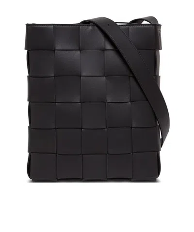 Bottega Veneta Cassette Intrecciato Shoulder Bag In Black