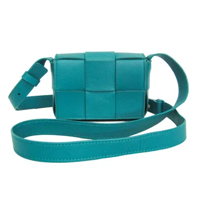Pre-owned Bottega Veneta Cassette Maxi Intrecciato Leather Blue Leather Clutche & Pouche Bag ()
