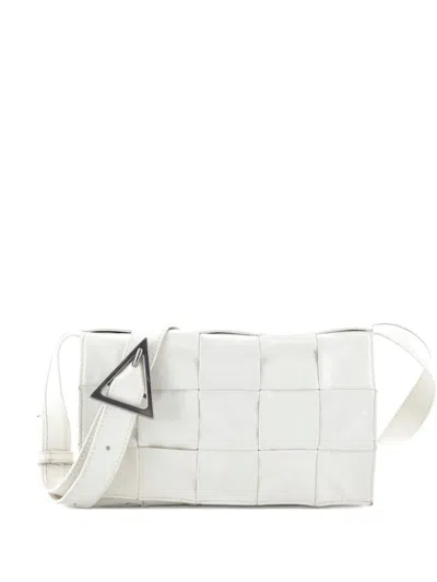 Pre-owned Bottega Veneta Cassette Maxi Intrecciato Leather Crossbody Bag In White