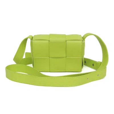 Pre-owned Bottega Veneta Cassette Maxi Intrecciato Leather Green Leather Clutche & Pouche Bag ()