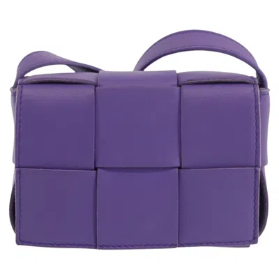 Pre-owned Bottega Veneta Cassette Maxi Intrecciato Leather Purple Leather Clutche & Pouche Bag ()