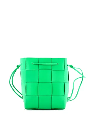 Pre-owned Bottega Veneta Cassette Maxi Intrecciato Leather Small Bucket Bag In Green