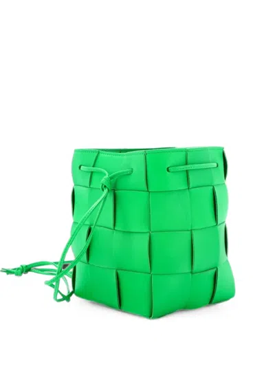 Pre-owned Bottega Veneta Cassette Maxi Intrecciato Leather Small Bucket Bag In Green
