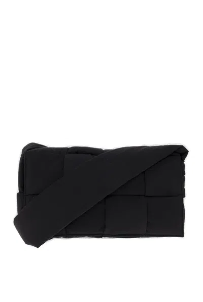 Bottega Veneta Cassette Medium Shoulder Bag In Black