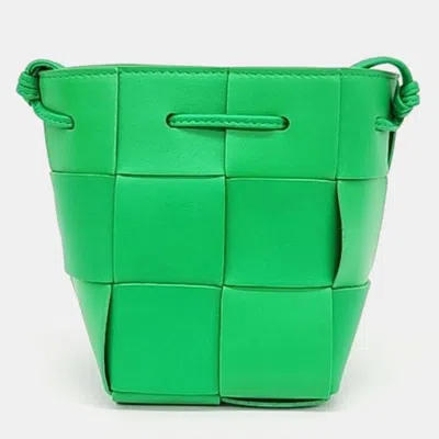 Pre-owned Bottega Veneta Cassette Mini Bucket Bag In Green