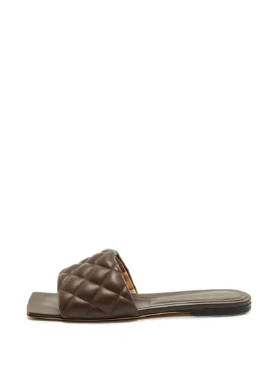 Pre-owned Bottega Veneta Cassette Padded Sandals In Brown