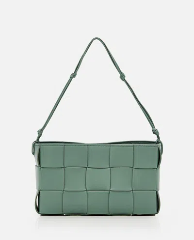 Bottega Veneta "cassette Pouch" Leather Shoulder Bag In Green