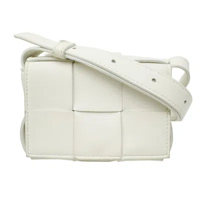 Bottega Veneta Cassette White Leather Shoulder Bag ()