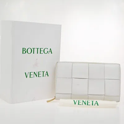 Pre-owned Bottega Veneta Cassette Zip Around Wallet Maxi Intrecciato Leather White Leather Wallets Accessory (